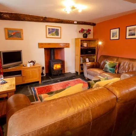 Peggy Hill Ambleside